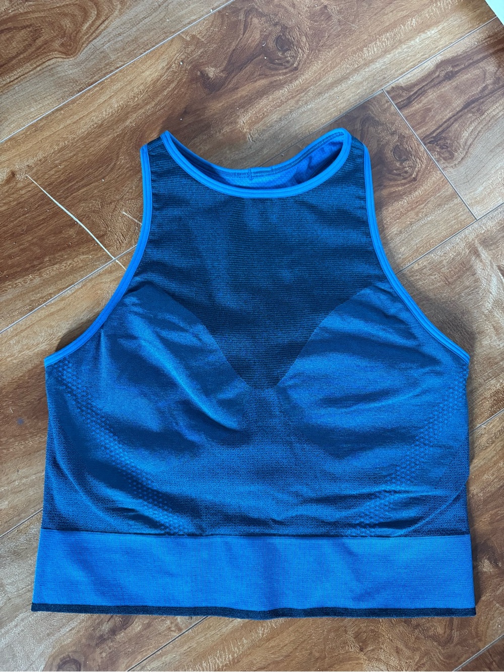 Lululemon High Neck Cropped Shirt